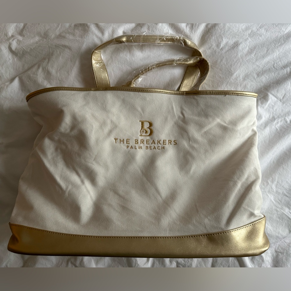 Viv & Lou Breakers beach bag NWT